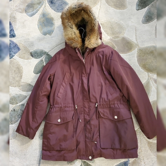 Danier Jackets & Blazers - NWOT Danier Burgundy Parka Faux Fur Hood